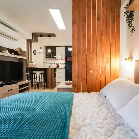 Apartamento Playa La Carihuela con Piscina Wi-Fi *